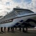 «Алмазные принцессы» тоже плачут: отчего коронавирус заразил каждого шестого на борту круизного лайнера