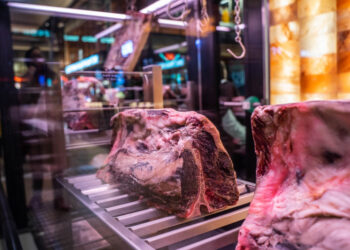 На швейцарских продуктах появится отметка о страданиях животных