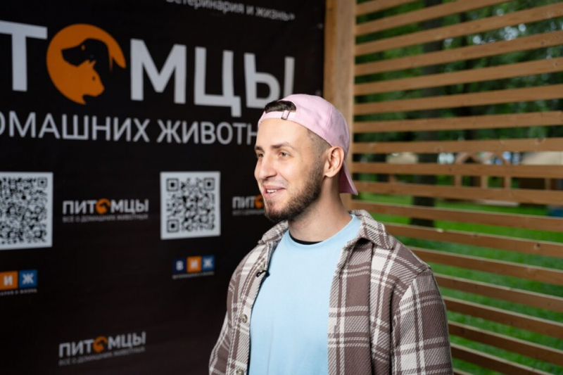 &laquo;Пушистый трон&raquo; стал одной из самых популярных фотозон на фестивале &laquo;Четыре лапы фест&raquo;
