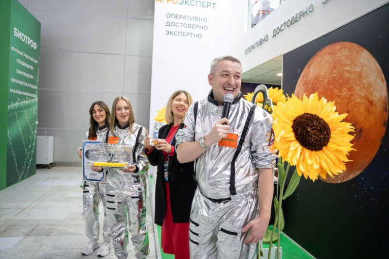 Как проходит второй день международных выставок AGRAVIA и iAGRI &mdash; фоторепортаж