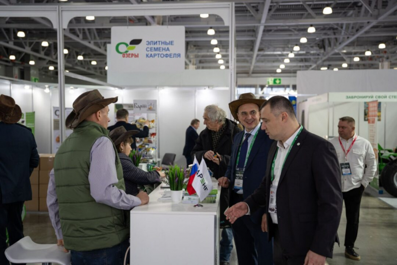 Как проходит второй день международных выставок AGRAVIA и iAGRI &mdash; фоторепортаж