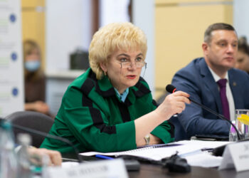 Ученые предупредили об опасной мутации вируса лейкоза КРС в России