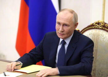 Путин поручил объединить пять казенных ветбиофабрик в одно НПО