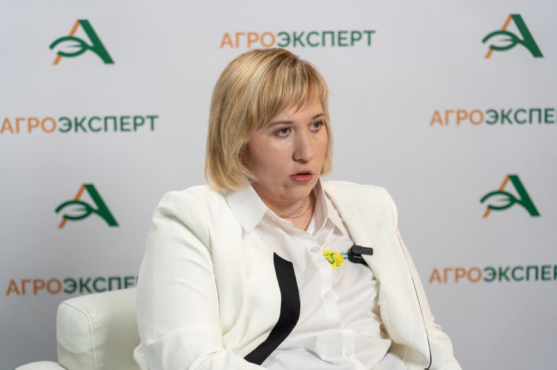 Пустые ведра осенью: эксперт назвала виновника потери удоев на фермах